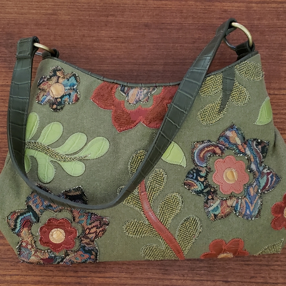 Bueno Quilted Wool Purse, olive green w/ flowers.